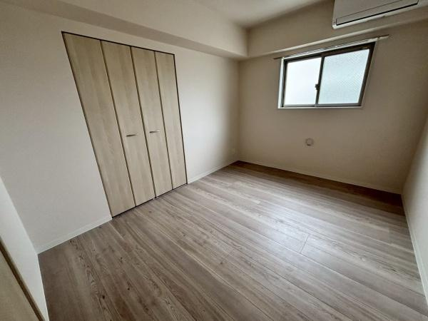 【洋室】 | プレド・ラガール