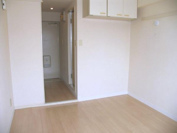 シラギクハイツの洋室|※画像は１０７号室です