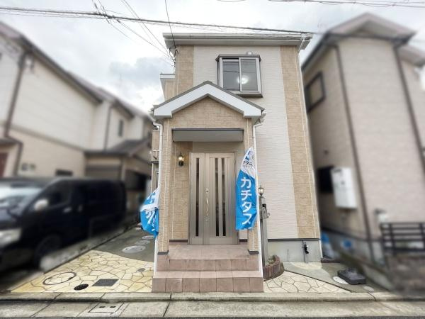 【外観】 | 南海泉北線「深井」駅、南海バス乗車27分「平井大橋」下車徒歩約5分。
緑豊かな住宅街で小さなお子様がいらっしゃるご家庭でも安心してお住まい頂けます！！