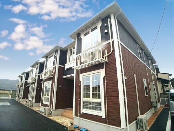 ベルフラワーの外観