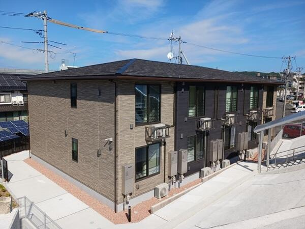 松江市上乃木９丁目のアパート