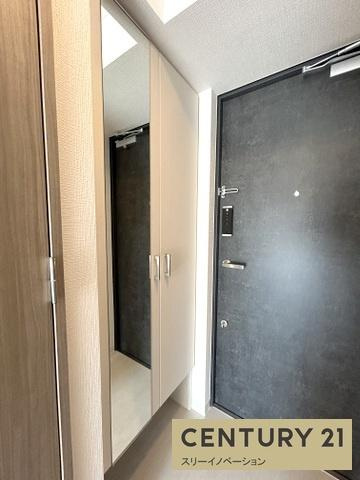 大阪市大正区千島１丁目の賃貸マンションの玄関|★広々玄関スペース★