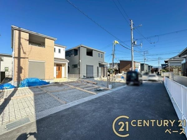 リーブルガーデン筒井町 １号棟 ／新築一戸建の前面道路含む現地写真