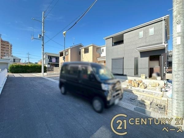 リーブルガーデン筒井町 １号棟 ／新築一戸建の前面道路含む現地写真