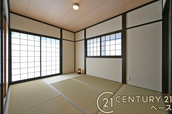 香芝市畑５丁目　一戸建の和室|■現地撮影写真■ほっこり落ち着ける和室！客間としてもご利用いただけます！