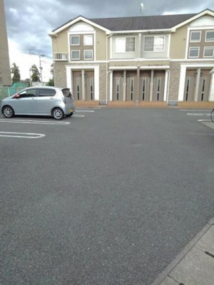 【駐車場】 | ガーデンハウス光の森