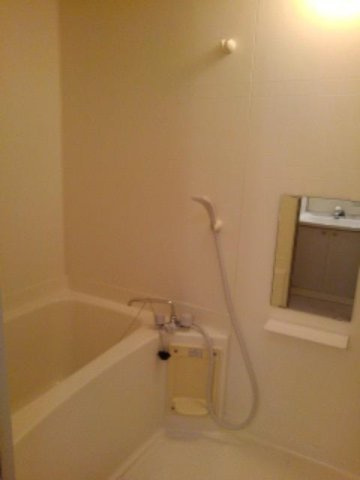 ニュークレールメゾンＡの浴室