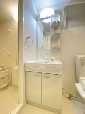 【独立洗面台】 | LUXE難波EAST | LUXE難波EAST（ラグゼ難波イースト）　独立洗面台