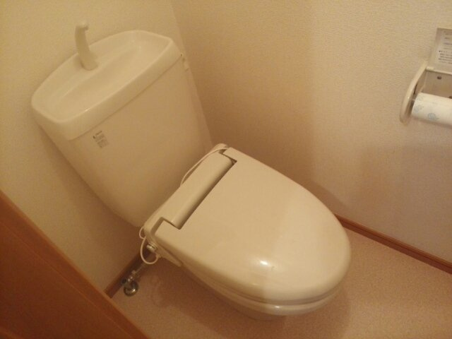 プレシャスコートＫ東松江Ⅱのトイレ