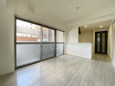 【居間・リビング】 | サン・マルベリー扇町 | サン・マルベリー扇町　リビング・ダイニングスペース