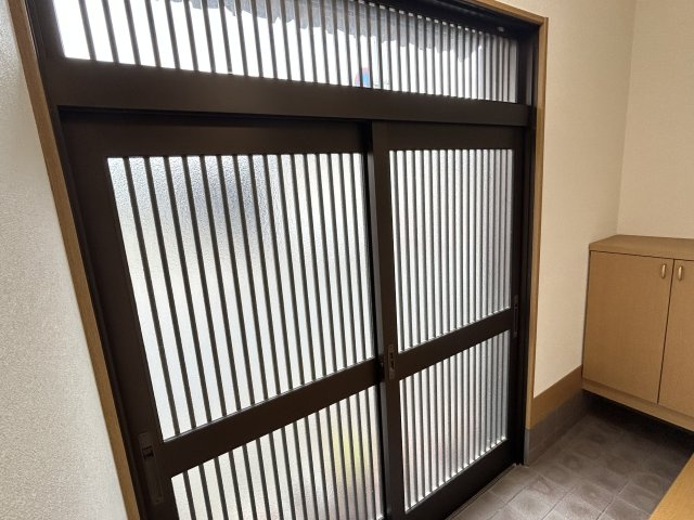 富岡町第住町中古戸建の玄関