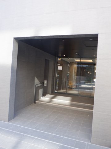 ブランズ神楽坂のエントランス