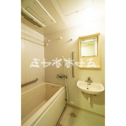 コーポレート西大井の浴室