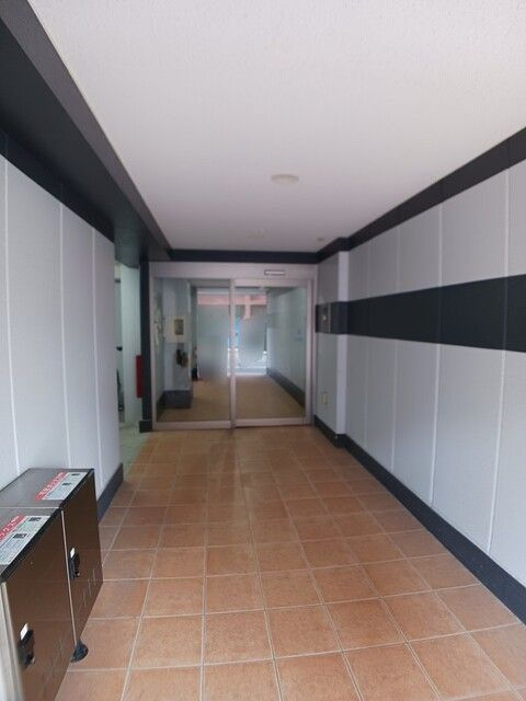 シャインツリー両国のエントランス