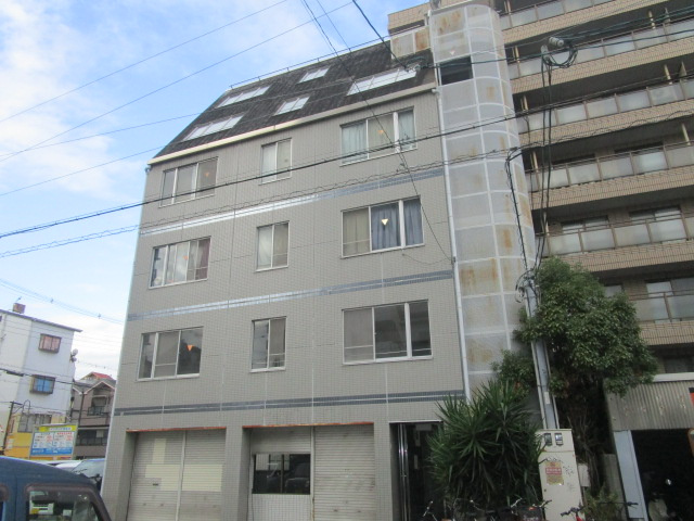 大阪市西区千代崎１丁目の店付住宅