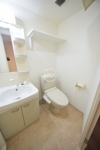 LUXE難波EASTの洗面所|ＬＵＸＥ難波ＥＡＳＴ　洗面所