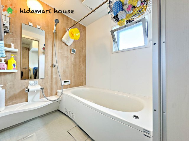 上尾市小泉4丁目　中古戸建の浴室