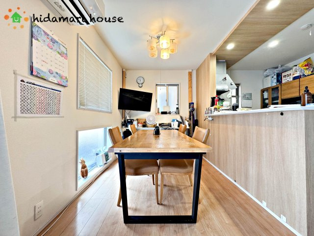 上尾市小泉4丁目　中古戸建のダイニング