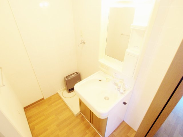 ファミーユ浦田壱番館の独立洗面台