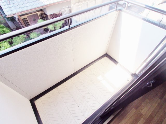 ファミーユ浦田壱番館のバルコニー