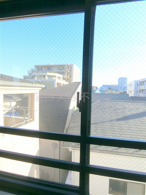 WHARFワーフ蒲田westの展望|南側リビングの窓