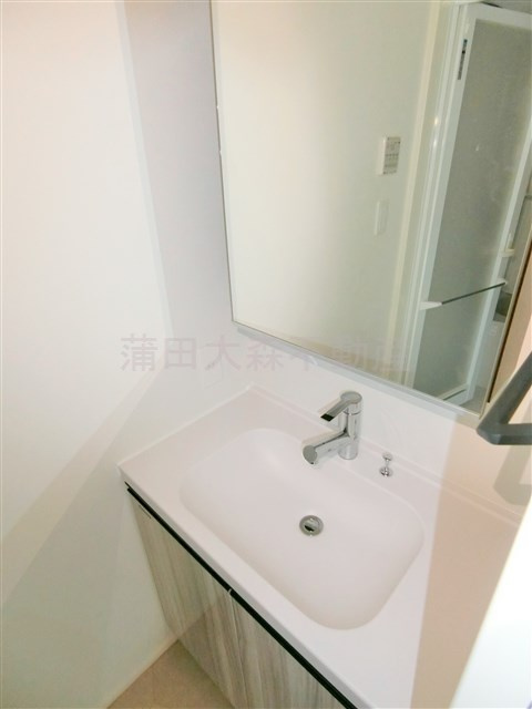 WHARFワーフ蒲田westの洗面所