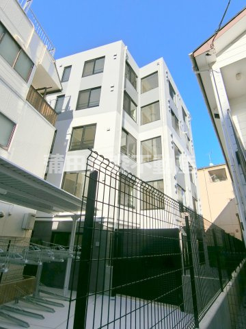 WHARFワーフ蒲田westの外観