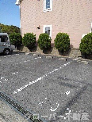 アムール幸　Ａの駐車場