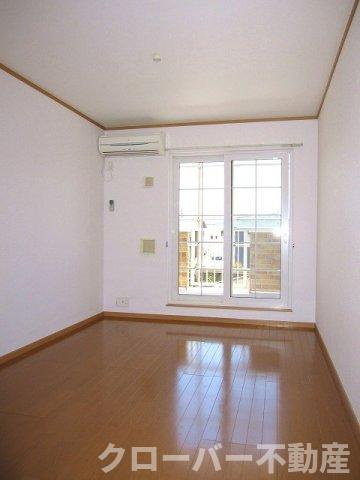 ヴィータ・リベラ国分寺Ｃの居間・リビング