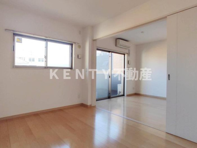 【寝室】 | 仲六郷ガーデン | 落ち着いて過ごせるお部屋なので、寝室にいかがでしょうか