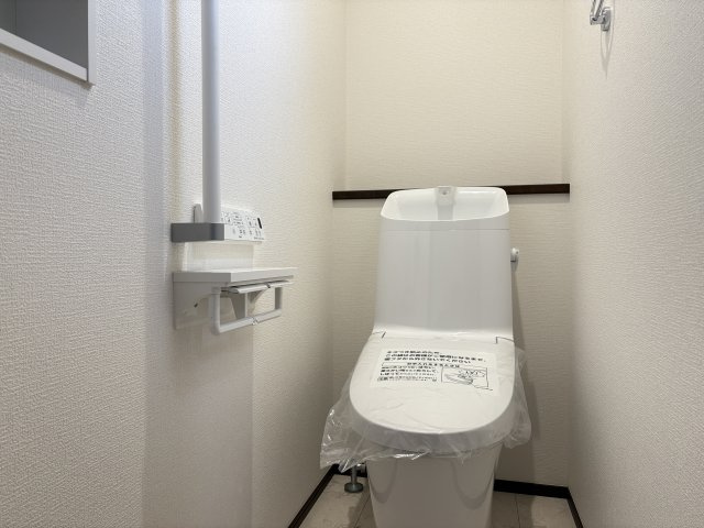 【トイレ】 | 本庄市西五十子第２期　ワイウッドコート　新築戸建　全7区画　1号棟