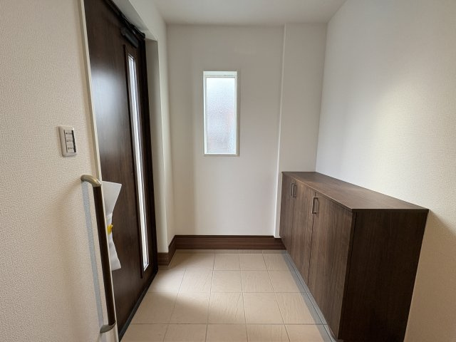 【玄関】 | 本庄市西五十子第２期　ワイウッドコート　新築戸建　全7区画　1号棟