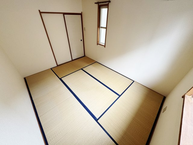 中通メゾネットの和室