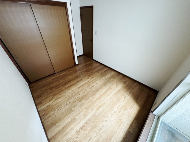 中通メゾネットの洋室