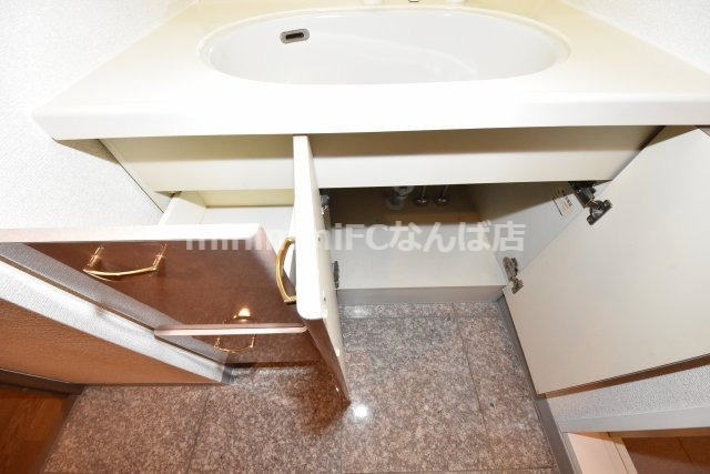 リーガル北心斎橋