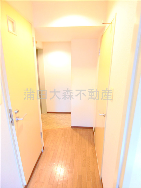 菱和パレス大森西の玄関