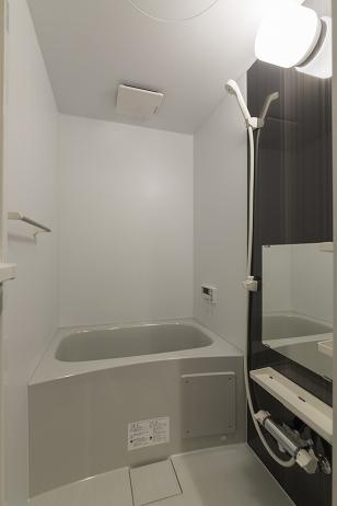 クレア―ジュ山手の浴室