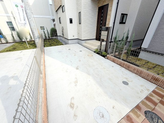 あきる野市引田 全７棟　新築分譲の駐車場