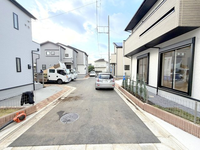 あきる野市引田 全７棟　新築分譲の前面道路含む現地写真