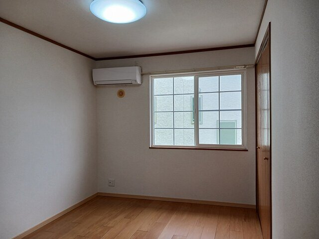 エステル　Ｂの内装