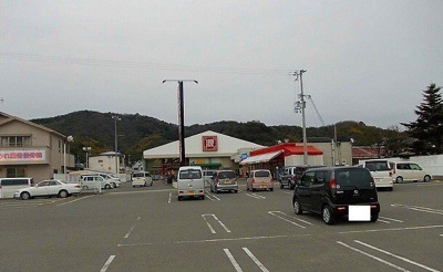 【周辺】 | Ｓ・ＬＩＦＥ | マツゲン海南日方店様まで400m