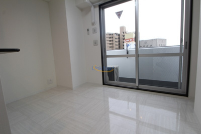 【居間・リビング】 | ONLYONE梅田北