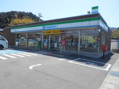【周辺】 | ベルデ | ファミリーマート海南重根店様まで130m
