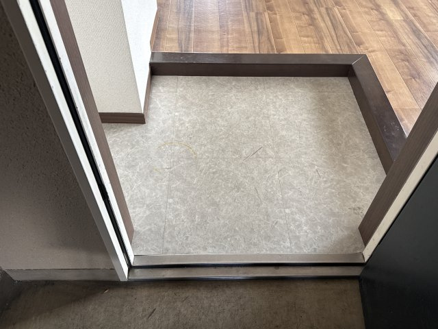 ハイライズ東雲の玄関