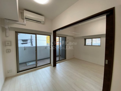 【居間・リビング】 | エステムコート中之島ＧＡＴＥⅡ | 6.5帖のDK！寝室との間切を開けると12.6帖あります！