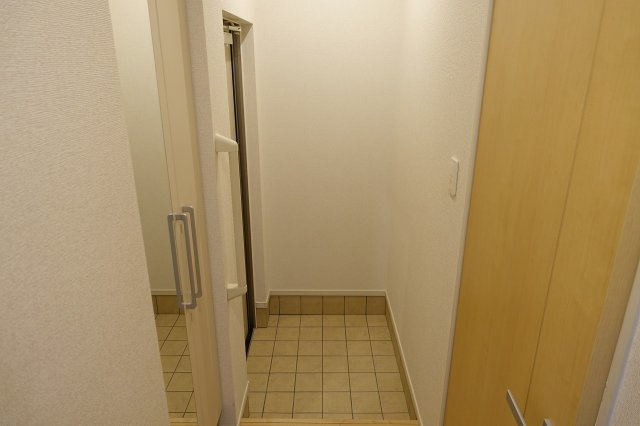 サンガーデン武庫川の玄関