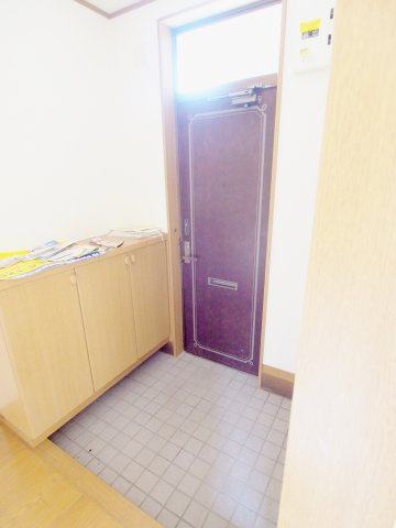 メゾン浦田の玄関