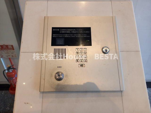 インペリアル新神戸のエントランス