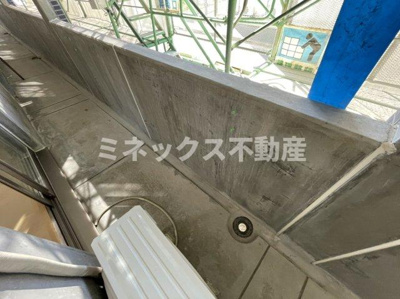 【玄関】 | Village sitta（ビレッジ　シッタ） | 同タイプのお部屋の写真。現況を優先します。
