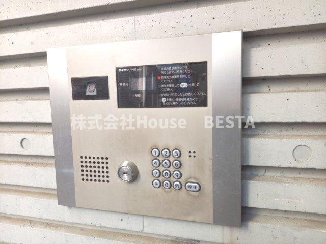 イーストヴィレッジ三宮のエントランス